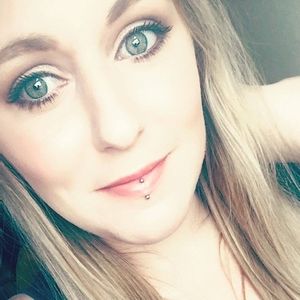 Meet your Posher, Mallory